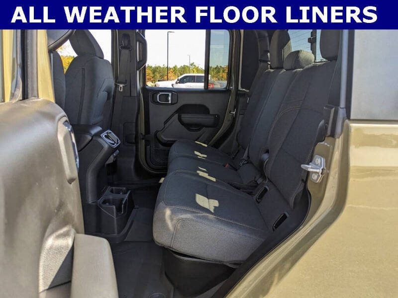 2025 Jeep Gladiator Willys