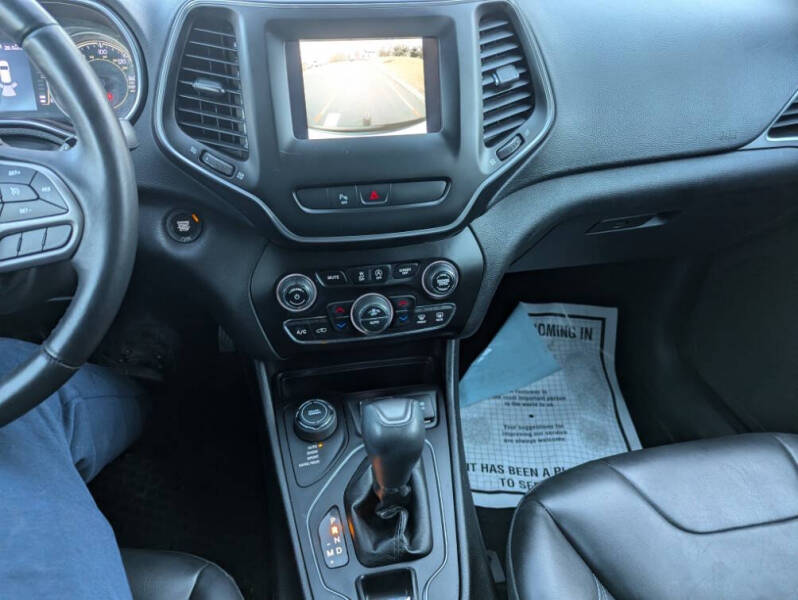 2019 Jeep Cherokee
