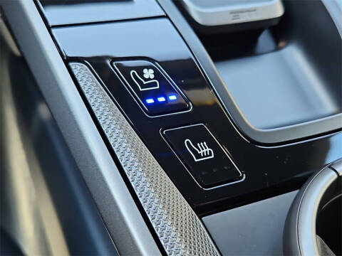 2025 Porsche 911 Carrera