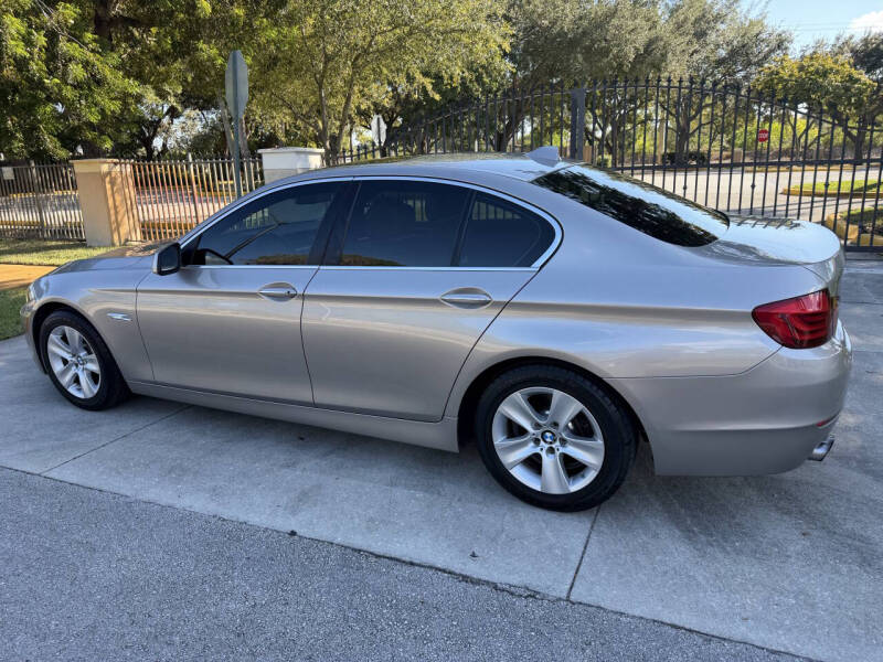 2012 BMW 5 Series 528i