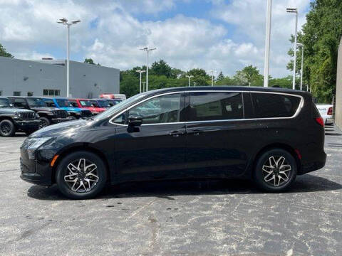 2027 Chrysler Pacifica Limited