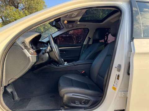 2016 BMW 5 Series 528i