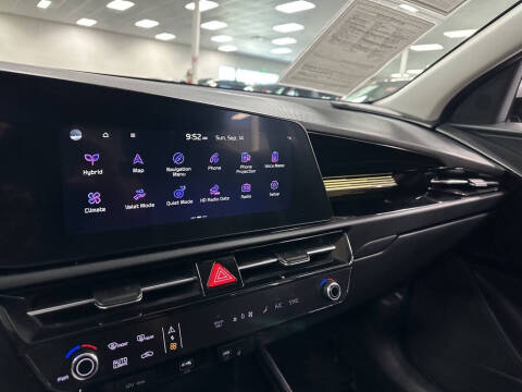 2023 Kia Niro EX Touring