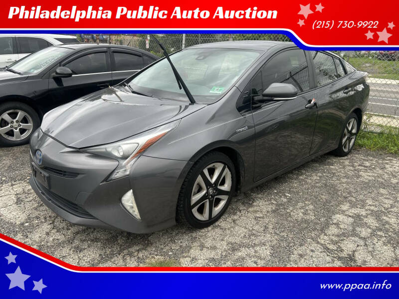 2016 Toyota Prius Four Touring's photo