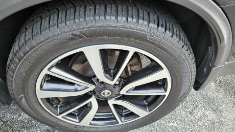 2017 Nissan Rogue SL