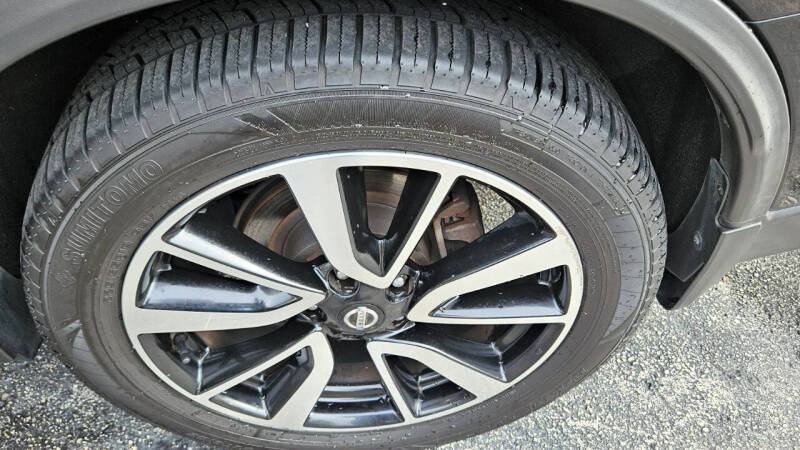 2017 Nissan Rogue SL