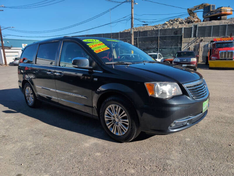 2014 Chrysler Town & Country Touring-L