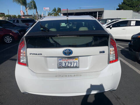 2013 Toyota Prius Two
