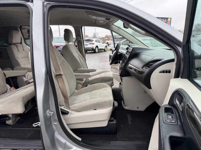 2016 Dodge Grand Caravan American Value Package