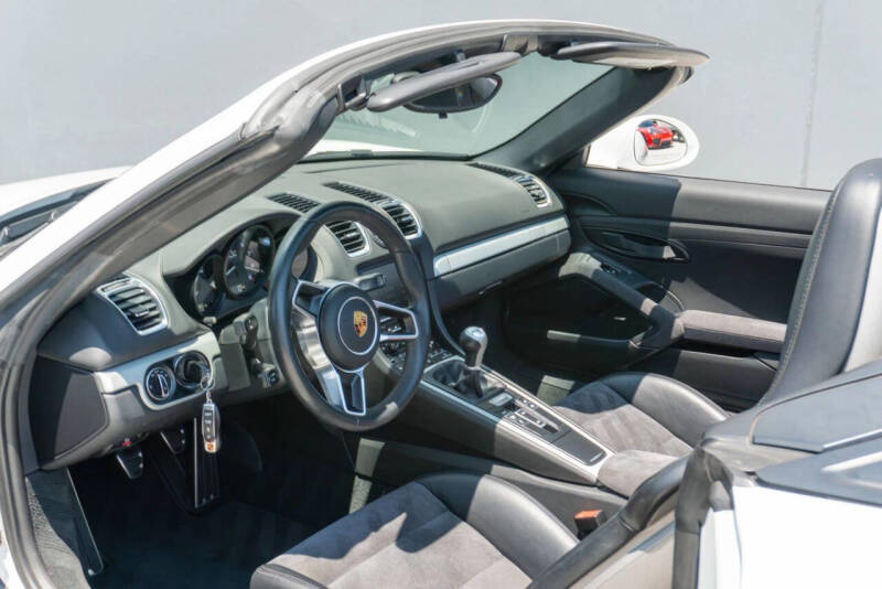 2016 Porsche Boxster Spyder
