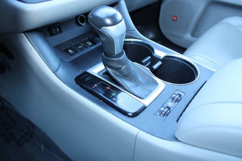 2014 Toyota Highlander Limited Platinum