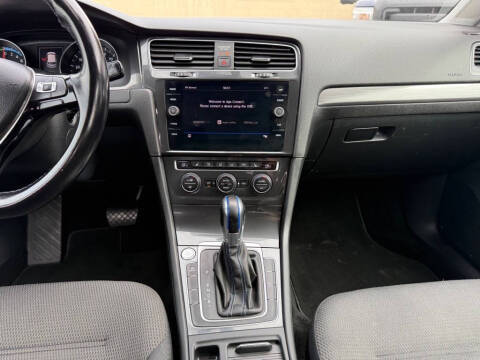 2019 Volkswagen e-Golf SE