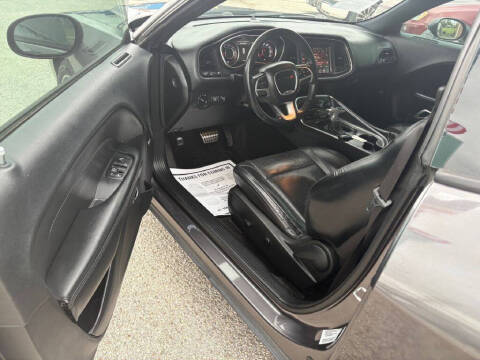 2015 Dodge Challenger SXT Plus