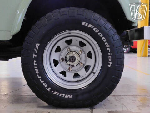 1987 Land Rover Defender