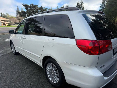 2009 Toyota Sienna