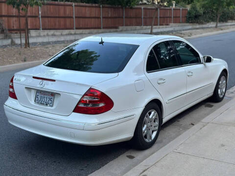 2005 Mercedes-Benz E-Class E 320