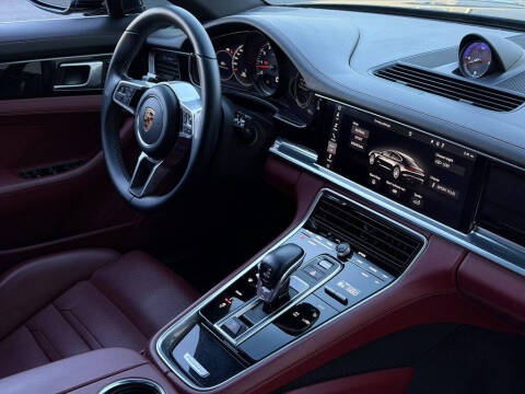 2018 Porsche Panamera 4S