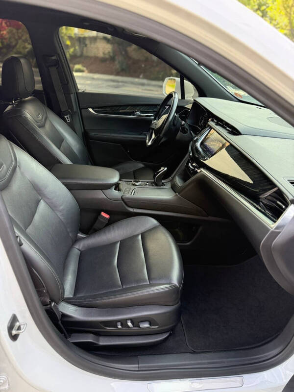 2020 Cadillac XT6 Premium Luxury