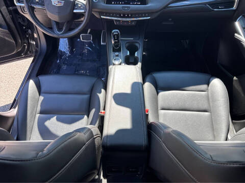 2023 Cadillac XT4 Sport