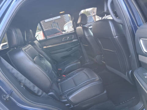 2017 Ford Explorer Platinum