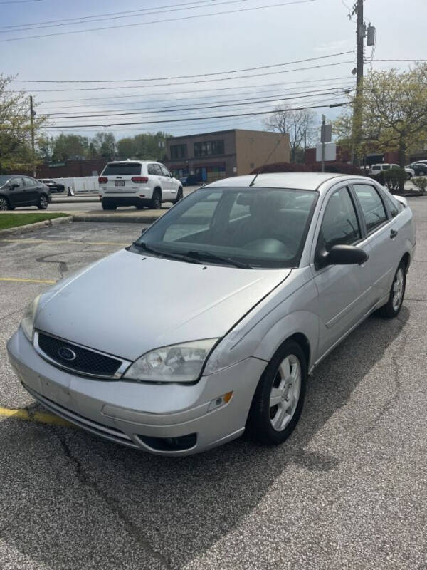 2007 Ford Focus for sale at ADVANCE AUTO SALES in South Euclid OH