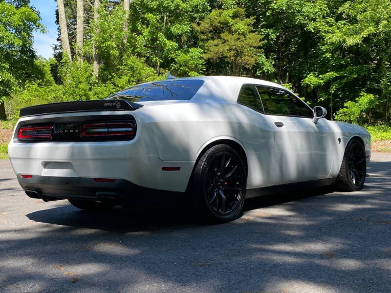 2016 Dodge Challenger SRT Hellcat