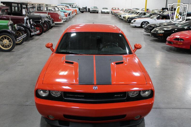 2009 Dodge Challenger SRT8