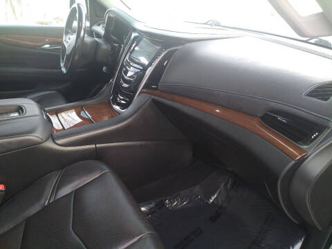 2019 Cadillac Escalade Luxury