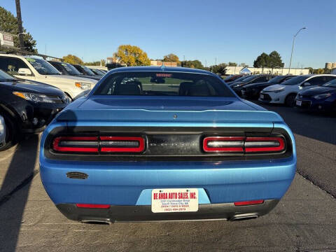 2015 Dodge Challenger SXT Plus