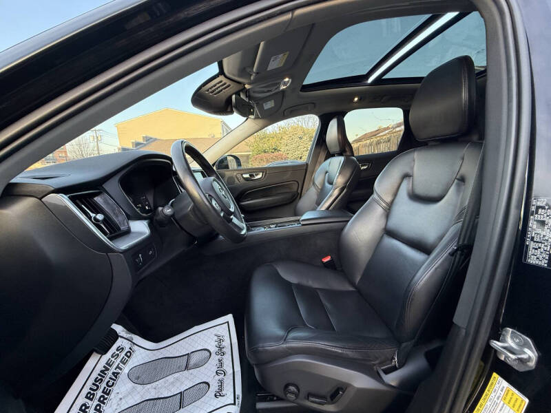 2019 Volvo XC60 T5 Momentum