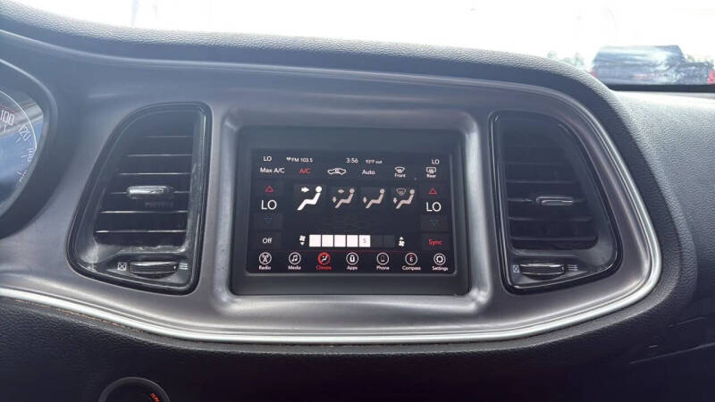 2020 Dodge Challenger SXT