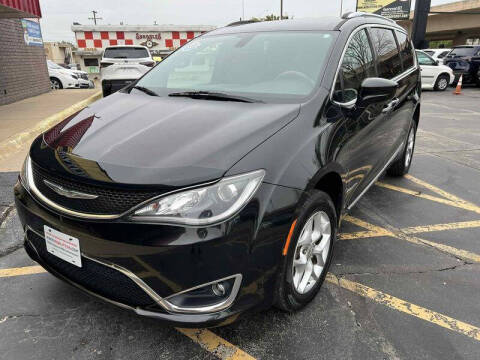 2020 Chrysler Pacifica Touring L 35th Anniversary