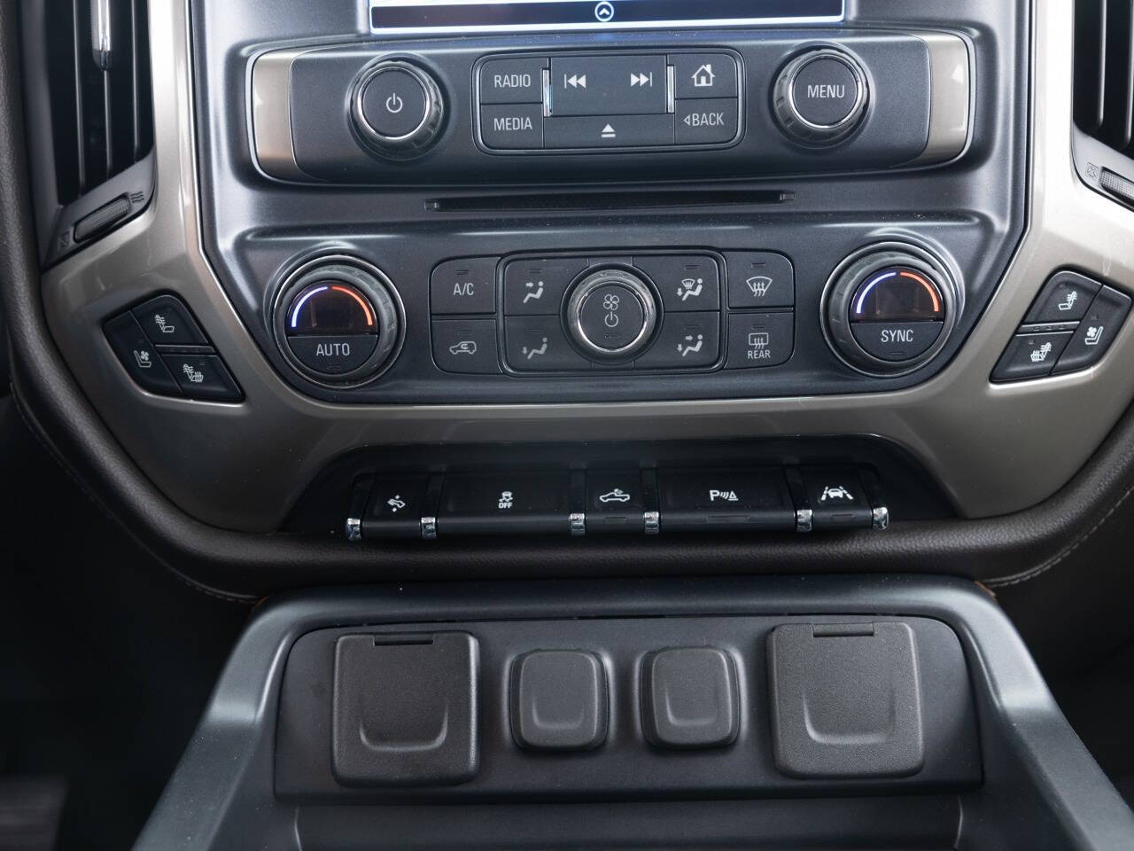 Used Car 2018 Chevrolet Silverado 1500  High Country 4x4 4dr Crew Cab 5.8 Ft. Sb For Sale Under $35,000 In Coal City, Illinois