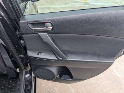 2013 Mazda MAZDA3 i Touring