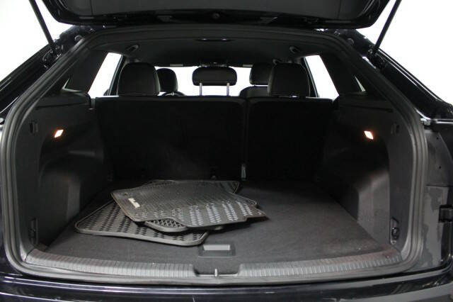 2022 Volkswagen Atlas Cross Sport SE 4Motion