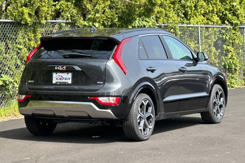 2025 Kia Niro EX Touring