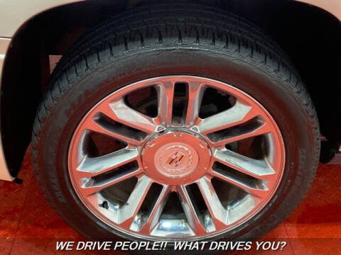 2011 Cadillac Escalade Platinum Edition