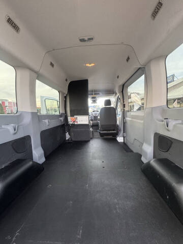 2016 Ford Transit 150 XLT