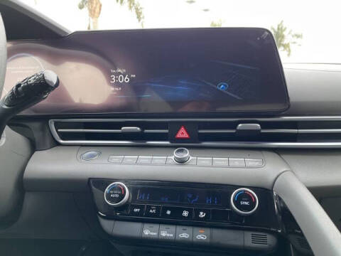 2024 Hyundai Elantra Hybrid Blue