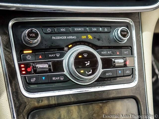 2017 Lincoln Continental Select