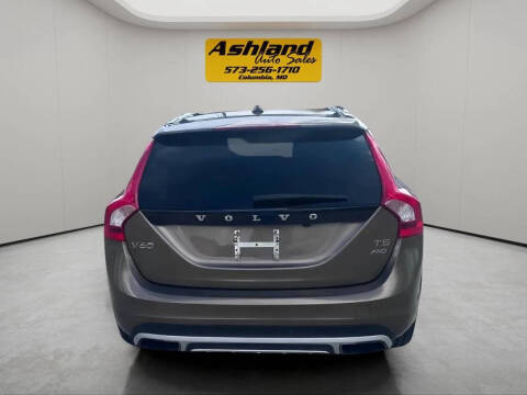 2016 Volvo V60 Cross Country T5