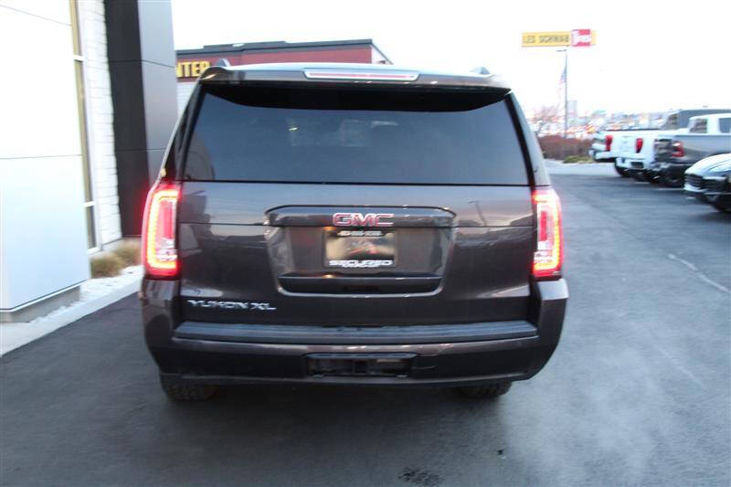 2017 GMC Yukon XL SLT