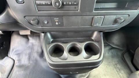 2024 GMC Savana 2500