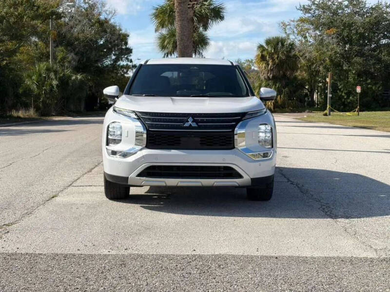 2024 Mitsubishi Outlander