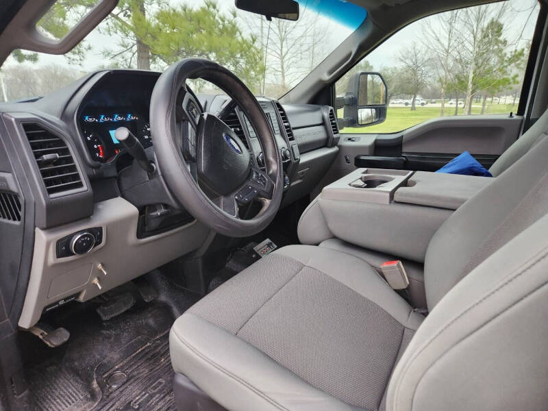 2018 Ford F-250 Super Duty XL photo 19