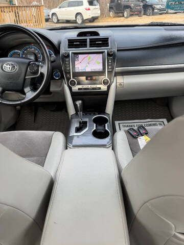 2012 Toyota Camry Hybrid XLE