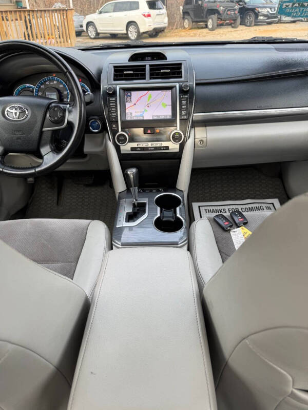 2012 Toyota Camry Hybrid XLE