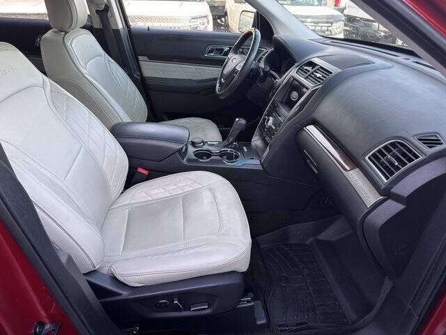 2017 Ford Explorer Platinum