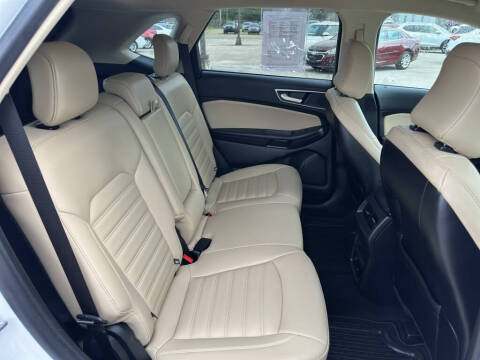 2022 Ford Edge SEL