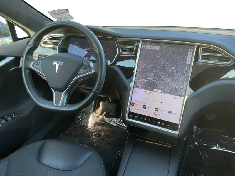 2016 Tesla Model S 70